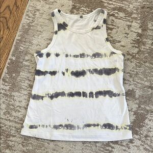 lululemon- align tank size 6